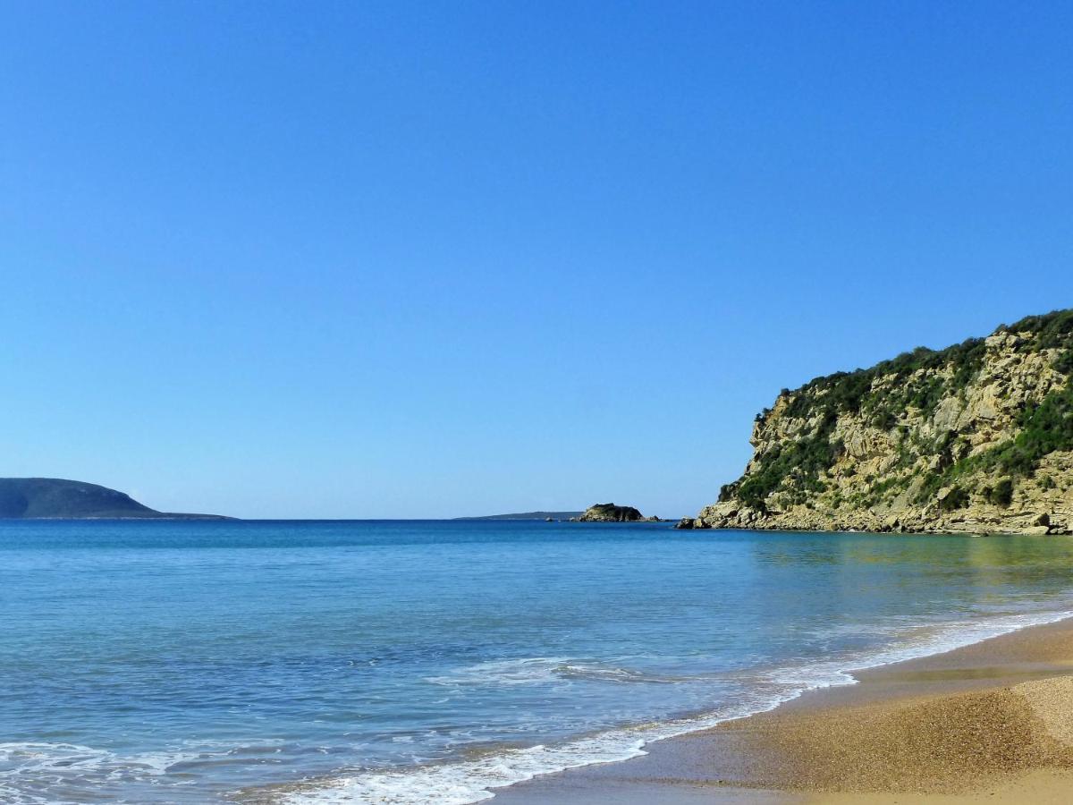 Hakuna Matata Holidays Wooden With Airco & Pool In Greek Olive Grove Methoni (Messenia)