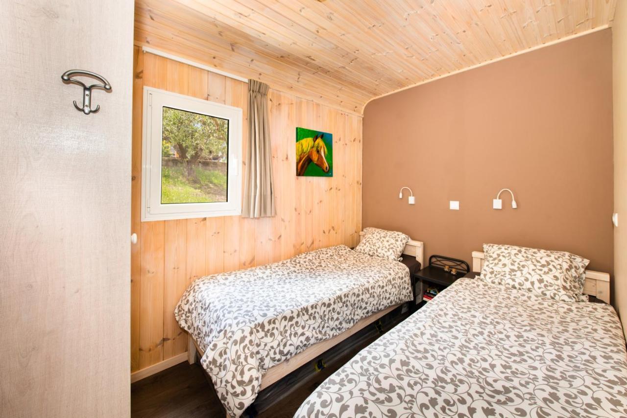 Hakuna Matata Holidays Wooden With Airco & Pool In Greek Olive Grove Lodge